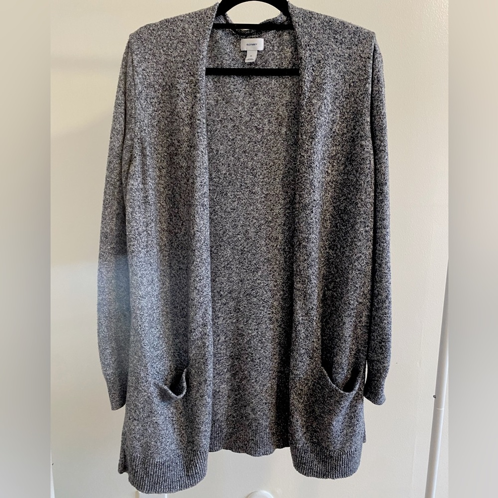 XL Cozy Old Navy Sweater/Cardigan.